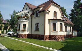 Villa Garden Apartments