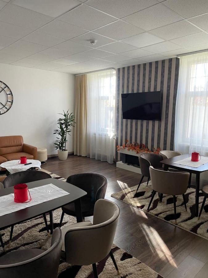 Villa Garden Apartments Poprad Extérieur photo