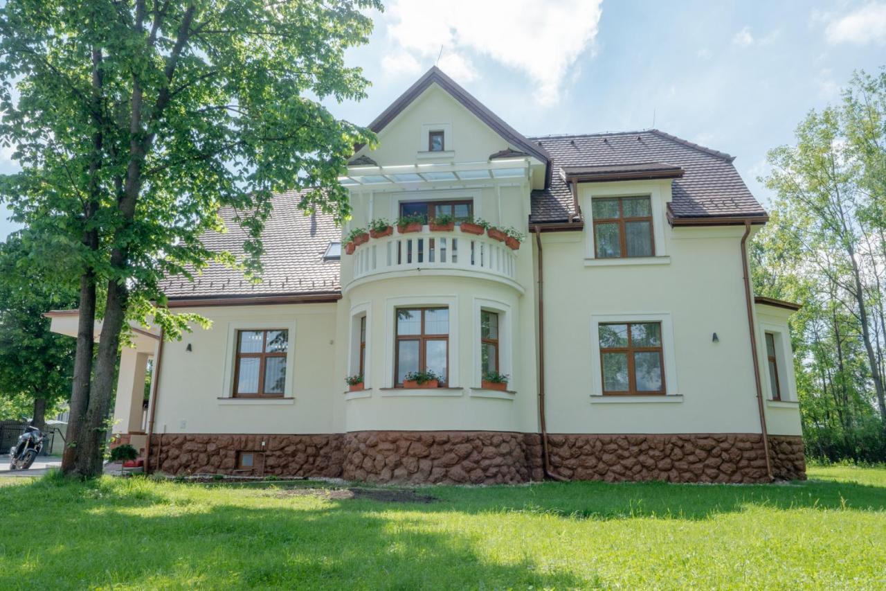 Villa Garden Apartments Poprad Extérieur photo